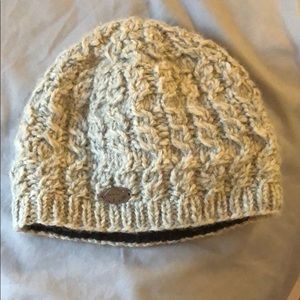 Title fur knit hat